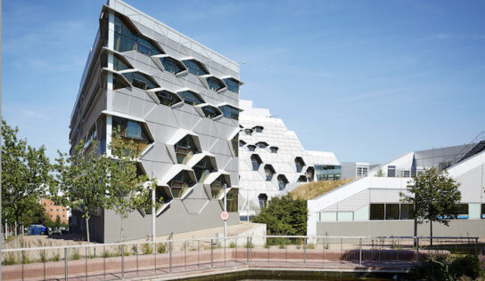 La Universidad de Coventry prepara crear el edificio digital del futuro con Schneider Electric y Planon