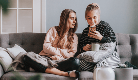 Los menores españoles pasan el mismotiempo en TikTok que en WhatsApp yYouTube juntos