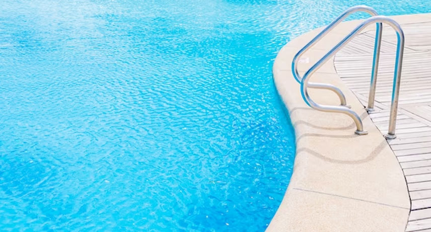 Presta atención a la dureza y alcalinidad del agua en tu piscina
