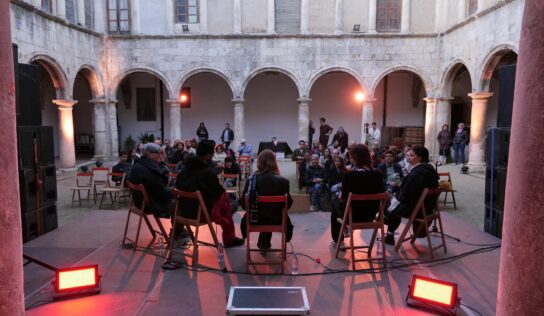 El Penedès pensa ‘Els altres’ en la setena edició del festival VilaPensa