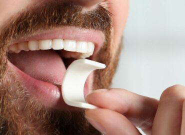 El Centre Dental Francesc Macià analiza la relación del consumo del chicle con la salud oral