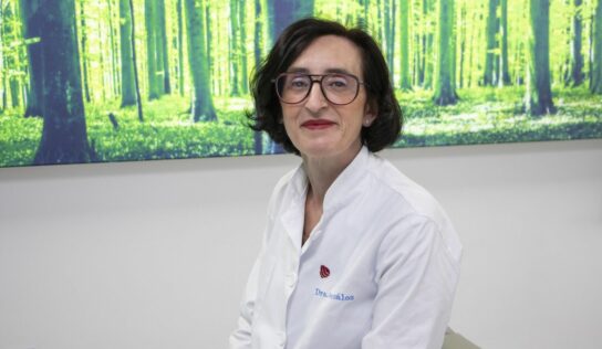 Ana González Elósegui, médico de la Unidad de Trasplante Capilar de Policlínica Gipuzkoa: «Evitar roces la primera semana tras el trasplante capilar es crucial para evitar la pérdida de unidades foliculares»