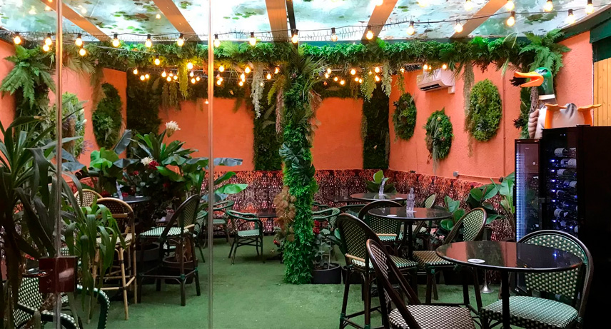 Jardines verticales artificiales para restaurantes