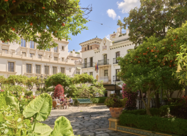 Hotel El Pilar de Andalucía en Estepona rinde homenaje al flamenco con espectaculares tributos gratuitos durante todo agosto