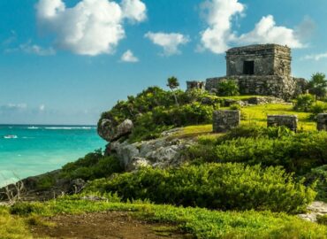 Tulum Country Club y Álvaro Moya Corral promueven la sostenibilidad con nueva cabina de reciclaje en Chemuyil