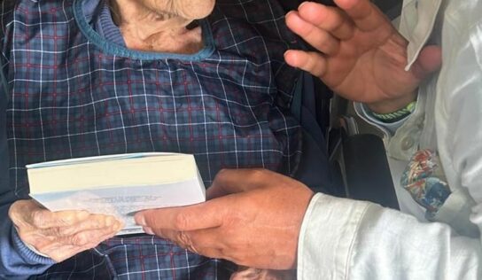 Teodora la más longeva de España desvela sus secretos en la ‘Guía para vivir sano 120 años’ del Dr.de la Peña