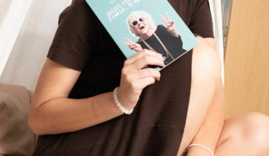 La escritora alicantina Nelia Higueras sorprende con su original libro de relatos