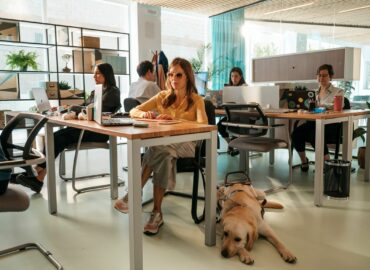 La Fundación Adecco insta a las empresas a normalizar la discapacidad, evitando enfoques paternalistas y actitudes condescendientes