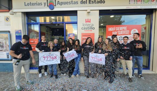 Lotería Castillo de Alaquàs reparte premios de Navidad; expectativa por el Gordo del Niño 2025