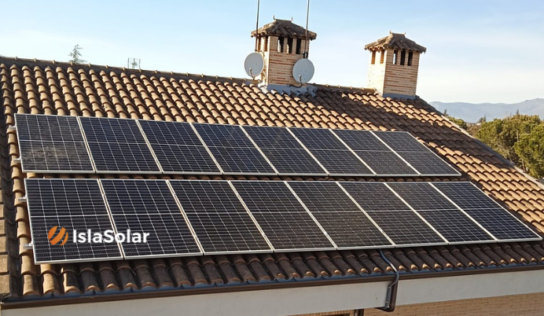 Ventajas de las instalaciones de placas solares en los hogares, según Isla Solar