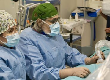 Dr. Ramiro Trillo, jefe del Servicio de Hemodinámica de Policlínica Gipuzkoa: «El cierre de la orejuela previene el embolismo de trombos que se generan en el corazón sin necesidad de recurrir a anticoagulantes»