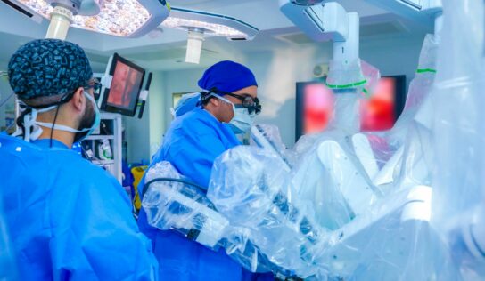 El King Faisal Specialist Hospital & Research Centre realiza el primer trasplante asistido por robot del mundo de un dispositivo de asistencia ventricular