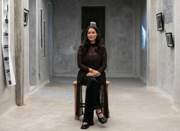 Una mirada profunda a la nostalgia y el hogar en primera exposición de Paulina Ávila