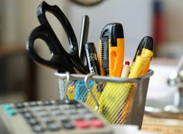 Universo Zurdo amplía su catálogo con soluciones de papelería especializadas para zurdos