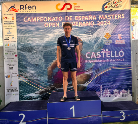 El nadador Isaac López llega al TOP 5 europeo de los 400m libres de natación en la categoría máster 40-44