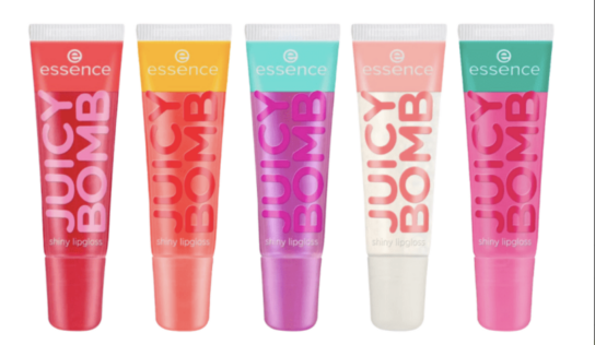 Juicy Bomb de essence mantiene los labios humectados por más tiempo