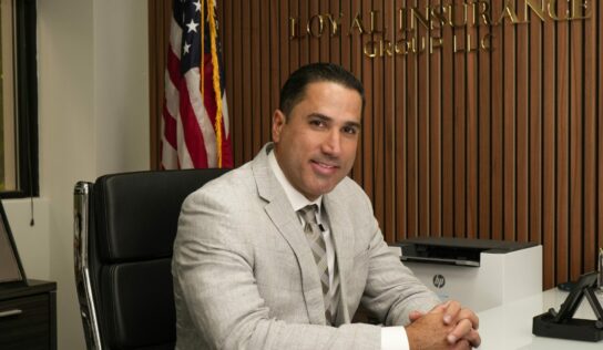 Johan González ‘De Empleado a Empresario’, un libro que busca transformar la carrera de los agentes de seguros latinos