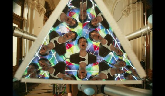 SpecialGuestX impulsa la magia tecnológica detrás de «Love», el nuevo videoclip de OK Go