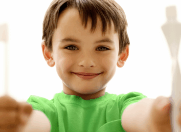 Fluocaril: cómo lograr que la hora de lavarse los dientes sea divertida y eficaz para los hijos