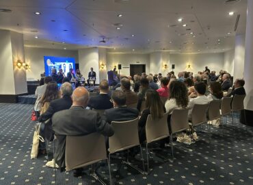 Cione reafirma su compromiso con el sector óptico portugués como patrocinador de OPÓTICA Summit 2025