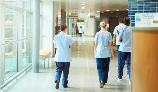 Tecmilenio celebra primera egresada certificada como Registered Nurse para trabajar en EE.UU.