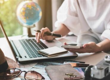 El 47% de los españoles ya utiliza la IA para planificar sus vacaciones, según Allianz Partners