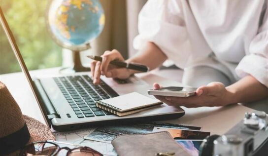 El 47% de los españoles ya utiliza la IA para planificar sus vacaciones, según Allianz Partners