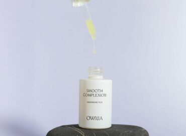 Ownia Cosmetics explica el error más común al tratar el acné adulto
