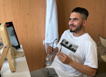Ópticos voluntarios de Ver para Crecer devuelven la salud visual a 77 personas en situación vulnerable en Pamplona