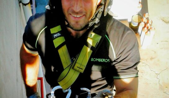 Adiós al código de colores: el bombero psicólogo que enseña a subrayar cómo piensa el cerebro