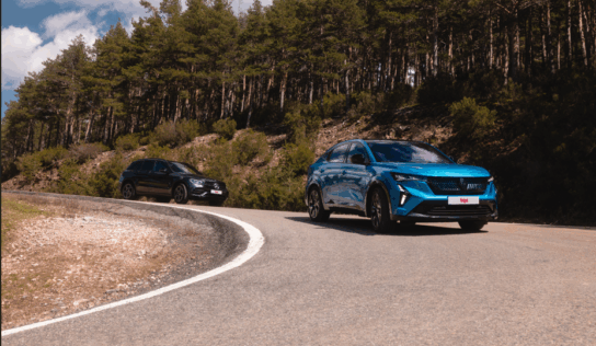 Vacaciones sobre ruedas: cinco coches perfectos desde 15 euros al día