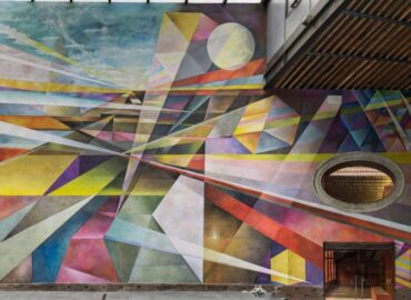 Develan mural de Arnaldo Coen por 250 años de Nacional Monte de Piedad