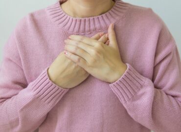 Dr. José Miguel Izquierdo, jefe del servicio de Cirugía Torácica de Policlínica Gipuzkoa: «El pecho hundido o pectus excavatum tiene hoy un tratamiento estético y quirúrgico para una deformidad torácica que afecta a muchos jóvenes»