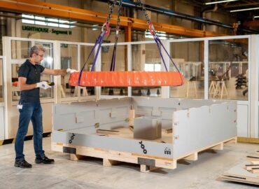 Seguimiento asistido por GPS en la logística de grandes rodamientos: Schaeffler amplía su sistema ‘Smart Box’