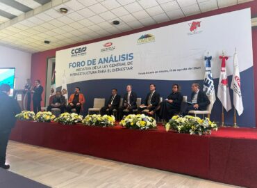 Óscar Mora lidera voz empresarial en el Foro de Análisis