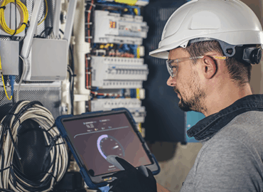 Formación Universitaria lidera la preparación para el Título Oficial de Técnico en Instalaciones de Telecomunicaciones