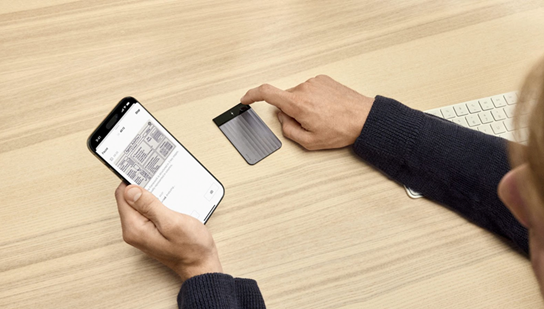 Plaud Note Pro: el primer tomador de notas que permite la alineación entre humanos y la IA en tiempo real