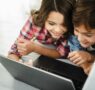 Somos Conexión alerta de la importancia de una educación digital consciente para proteger el bienestar y la privacidad desde la infancia