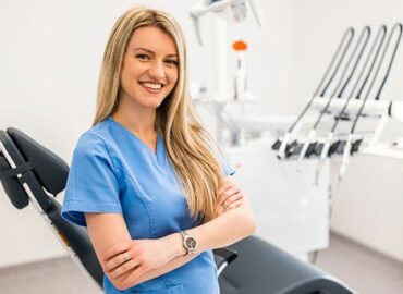 Formación Universitaria presenta el FP Preparatorio de Técnico Superior en Higiene Bucodental