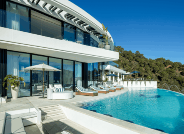 David Vega: 5 innovaciones únicas que están transformando la venta de villas de lujo en Marbella