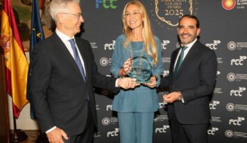 Esther Alcocer Koplowitz, galardonada con el Premio de Oro Eduardo Barrachina 2025