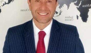 Estratega colombiano propone fortalecer el emprendimiento con menos impuestos, más eficiencia y cero corrupción