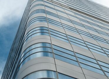 ONLINE VALLES inaugura sus nuevas oficinas en la Torre Millenium de Sabadell y refuerza su posicionamiento como agencia líder en marketing digital