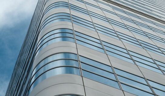 ONLINE VALLES inaugura sus nuevas oficinas en la Torre Millenium de Sabadell y refuerza su posicionamiento como agencia líder en marketing digital