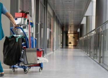 500.000 profesionales sostienen el sector de la limpieza: ‘Somos una inversión en salud’