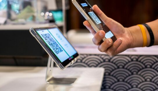 México acelera el cobro desde el móvil, pero el efectivo y las barreras culturales aún frenan al comercio