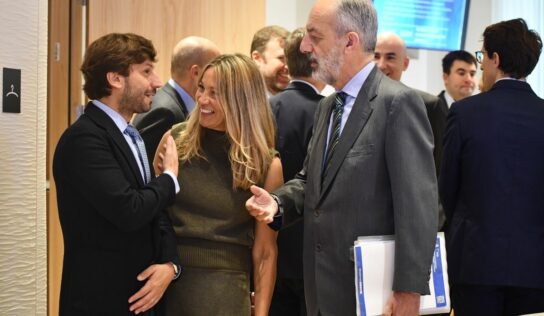 La AEA reúne en Bruselas a eurodiputados y al sector para analizar el CBAM en la industria del aluminio