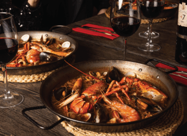 El secreto detrás de «la paella más comida de Barcelona», la primera que ofrece todas sus paellas en formato individual