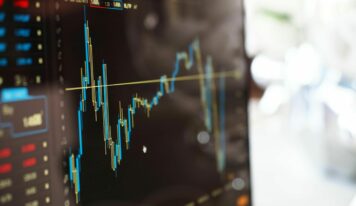 Capital.com analiza la situación del oro en los mercados actuales