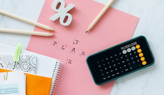 El glosario financiero para la Generación Z: 10 conceptos clave para proteger su economía, según Oney